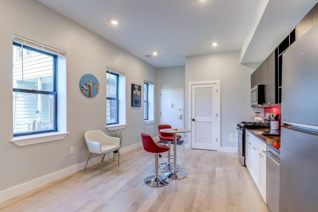 Apartmán Luxury Designer Theme 2Br Apt Near Nyc / Thepath Newark Exteriér fotografie